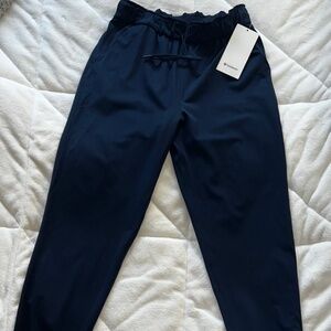 Lululemon Stretch High Rise Joggers Size 8 Navy - NWT